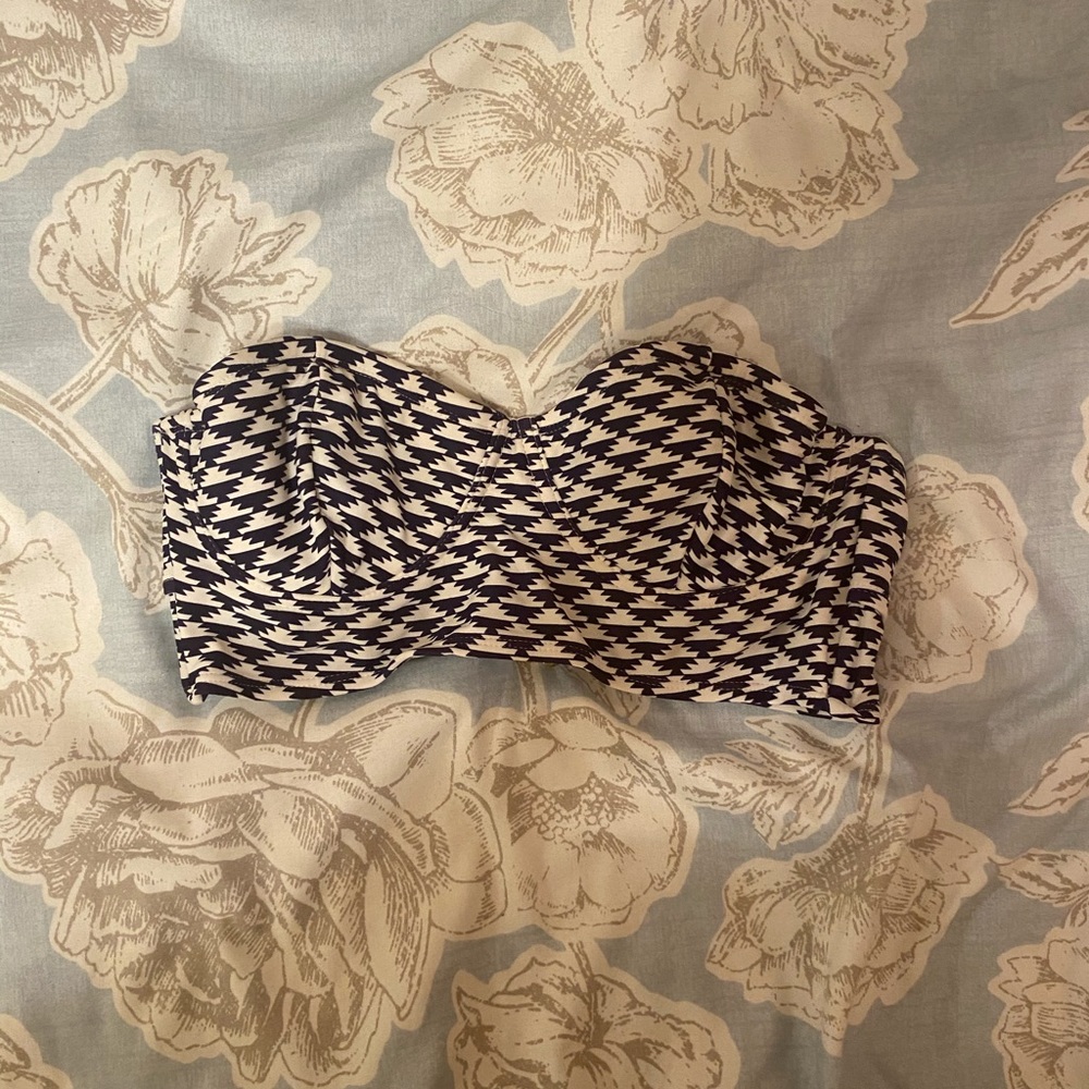 Black and White Bikini Top